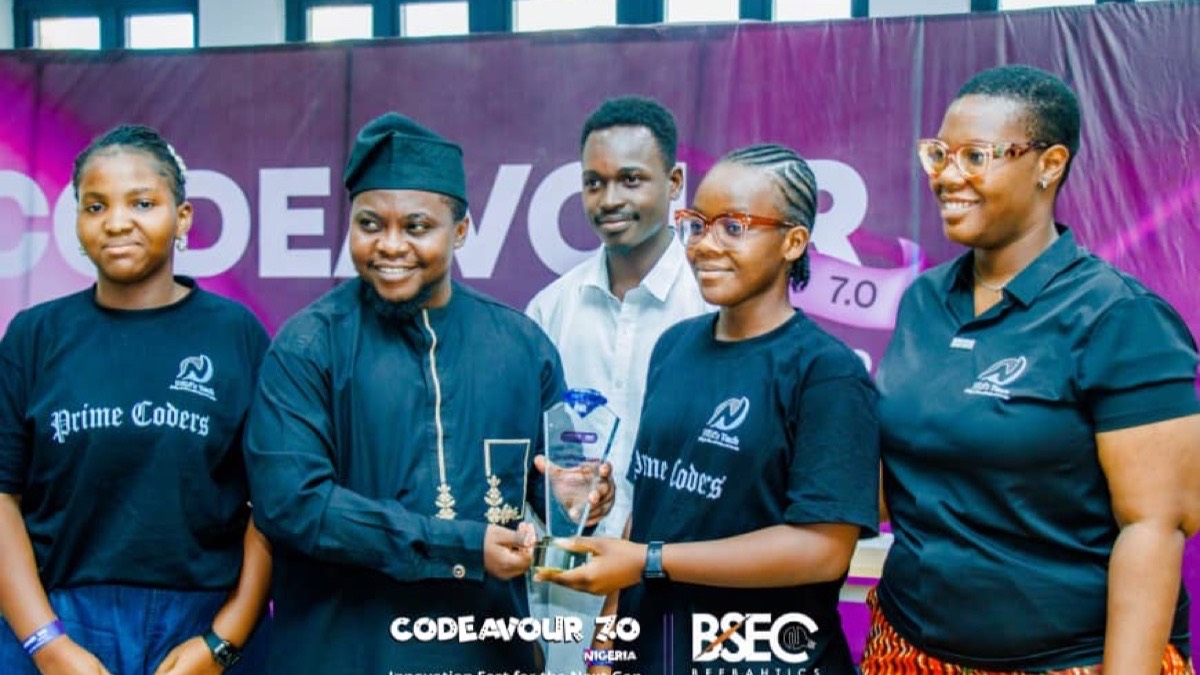 Team Prime Coders with their instructors at the Codeavour 7.0 national championship